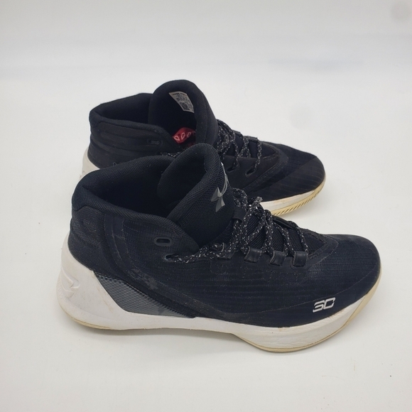 UNDER ARMOUR CURRY 3 Basketball Sneakers Size 7 Youth Shoes Black - Picture 9 of 11
